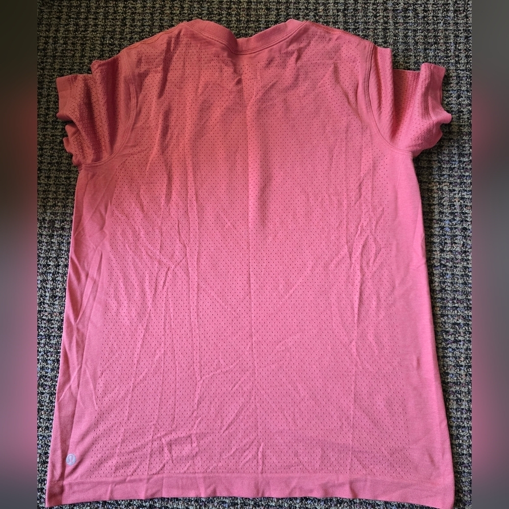 lululemon athletica Pink Short Sleeve Tee - Picture 5 of 6